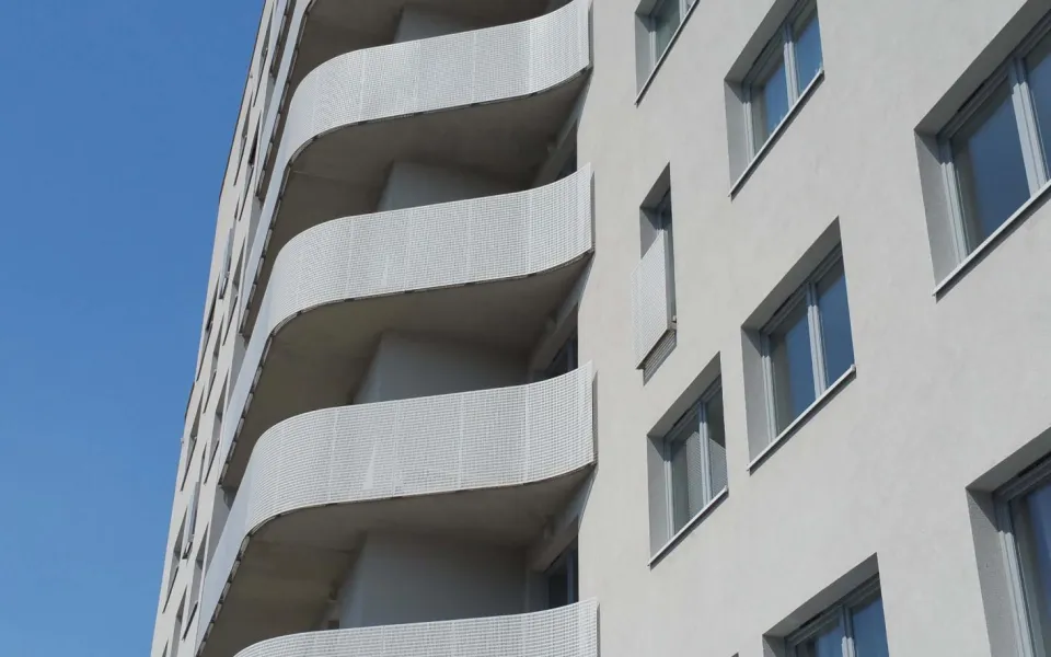 Realizacja Renoplast system Basic k20 balkon łukowy